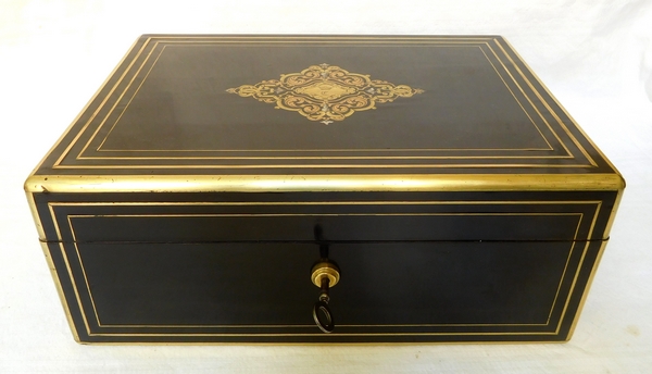 Grand coffret, boîte, cassette à bijoux à couronne de Comte, marqueterie Boulle sur bois noirci