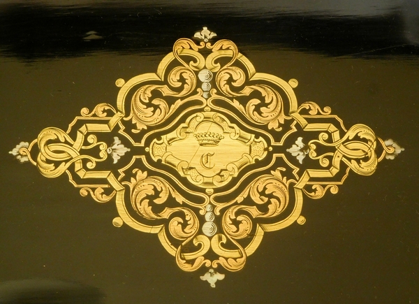 Grand coffret, boîte, cassette à bijoux à couronne de Comte, marqueterie Boulle sur bois noirci