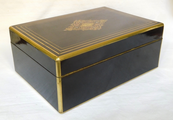 Grand coffret, boîte, cassette à bijoux à couronne de Comte, marqueterie Boulle sur bois noirci