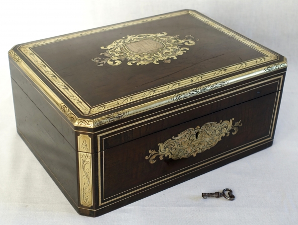Large amaranth marquetry jewelry box, Napoleon III period circa 1850