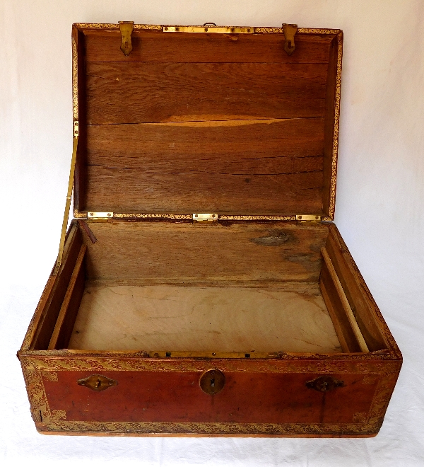 Royal origins : leather travelling box - Louis XV daugthers' coat of arms