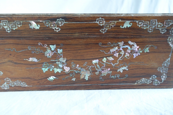 Indo-Chinese rosewood box, mother of pearl marquetry - late 19th century