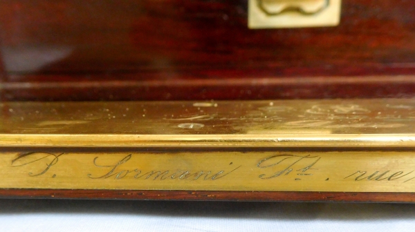 Sormani : coffret nécessaire de voyage aux armoiries du Comte de Fenoyl, vers 1856 - 28 pièces