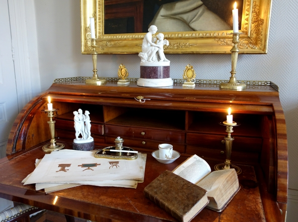 Encrier japonisant de style Louis XV en laque, bronze et porcelaine, XIXe siècle, Escalier de Cristal