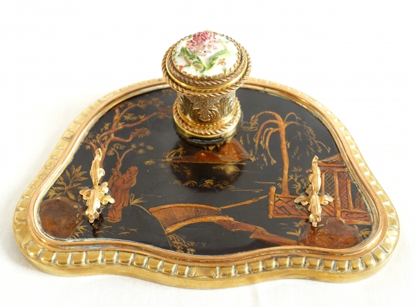 Louis XV style lacquer, bronze and porcelain inkwell, 19th century