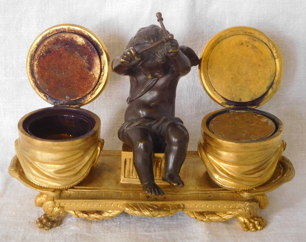 Louis XVI style ormolu and patinated bronze inkwell - putto playing drums