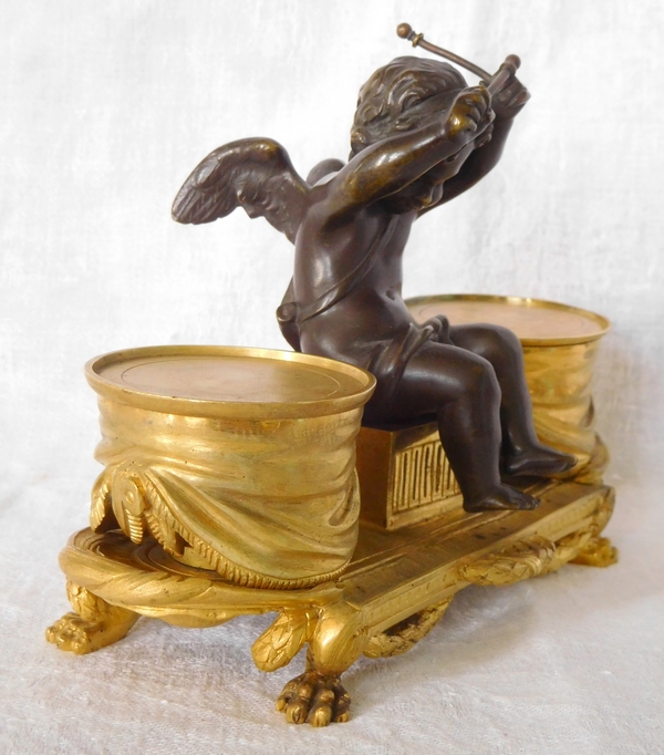 Louis XVI style ormolu and patinated bronze inkwell - putto playing drums