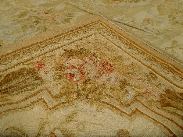 Large antique Aubusson carpet, France circa 1880 - 420cm x 290cm