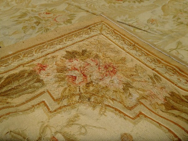 Large antique Aubusson carpet, France circa 1880 - 420cm x 290cm