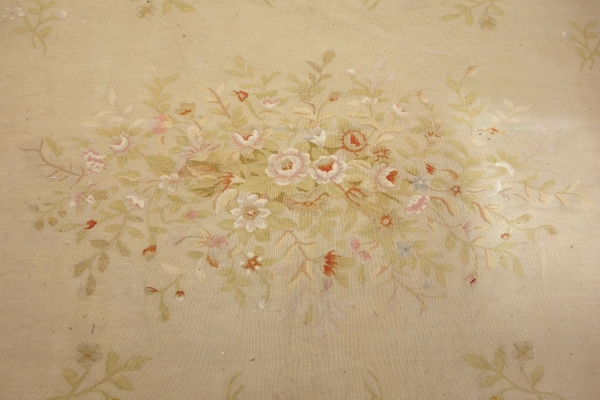 Grand tapis d'Aubusson de style Louis XVI, époque Napoléon III - 512cm x 396cm