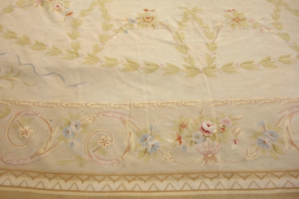 Grand tapis d'Aubusson de style Louis XVI, époque Napoléon III - 512cm x 396cm