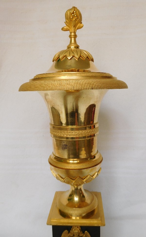 Empire ormolu and patinated bronze ornemental urn / vase / cassolette - France circa 1810