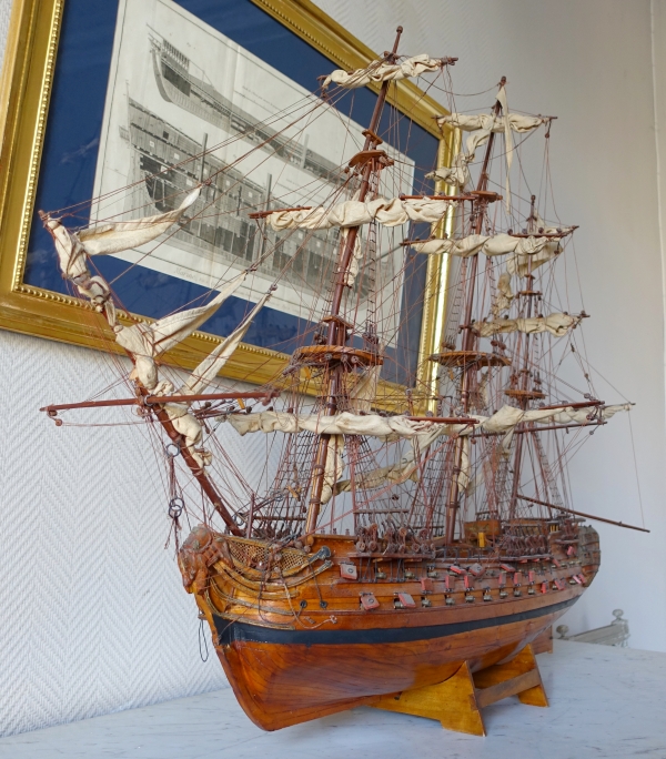 Maquette en bois : vaisseau de 74 canons - le Superbe 1784 - 100cm x 84cm - objet de marine