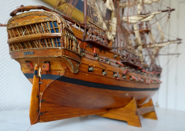 Maquette en bois : vaisseau de 74 canons - le Superbe 1784 - 100cm x 84cm - objet de marine