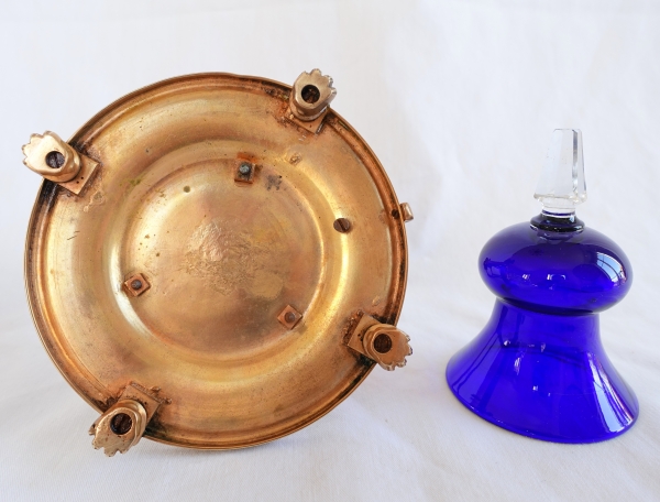 Lampe veilleuse en bronze doré et sa verrine bleue - époque Empire - Retour d'Egypte