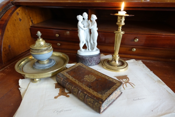 18th century book turned into a hiding place, Count coat of arms