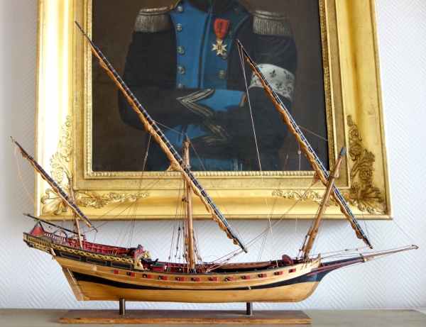 Maquette en bois - chébec de 24 canons - le Requin 1750 - d'après le modèle présenté au musée de la Marine