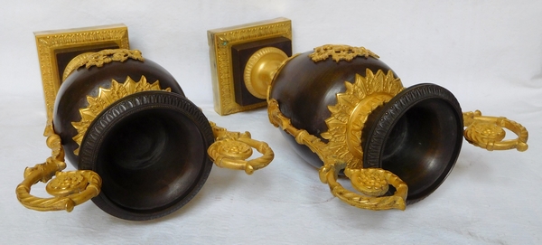 Pair of patinated bronze and ormolu vases - Empire style circa 1820