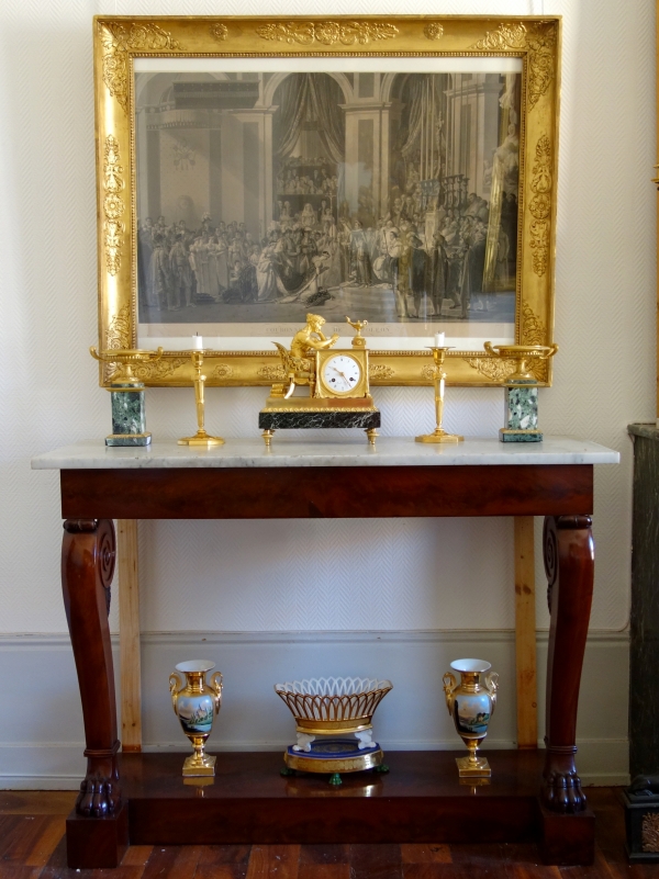 Paire of Empire ormolu and Pyrenean green marble cassolettes, early 19th century