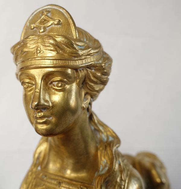Paire de monumentaux chenets aux Sphinges, bronze ciselé & doré - style Régence, époque Napoléon III