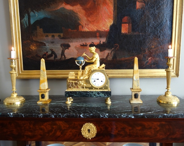 Paire d'obélisques en marbre jaune de Sienne et bronze patiné - style Empire Restauration