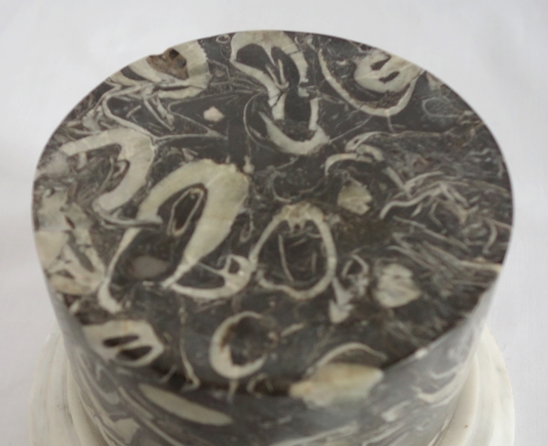 Pair of breche marble bases, Louis XVI style, 20th century Italian production