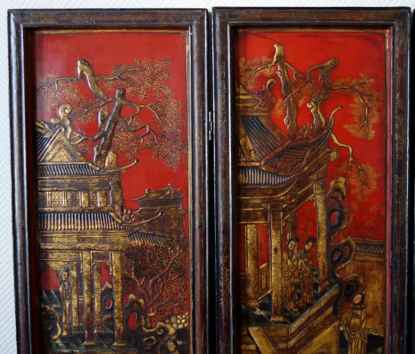 Lacquered wood screen - China, late 19th century