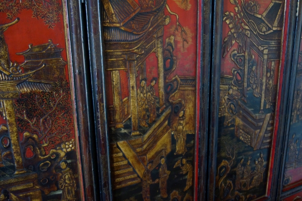 Lacquered wood screen - China, late 19th century