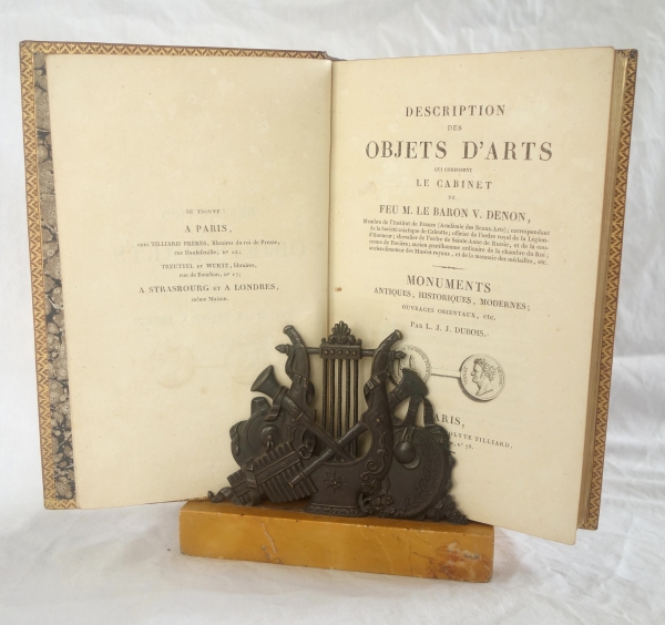 Porte lettres en bronze et marbre jaune de Sienne - époque Empire Restauration - vers 1820