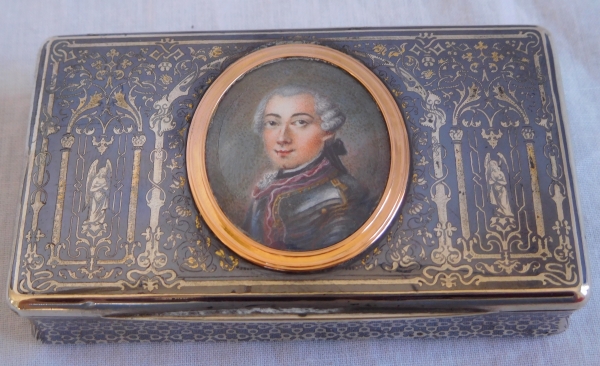18th century miniature portrait of an aristocrat, gold frame set into a sterling silver snuffbox