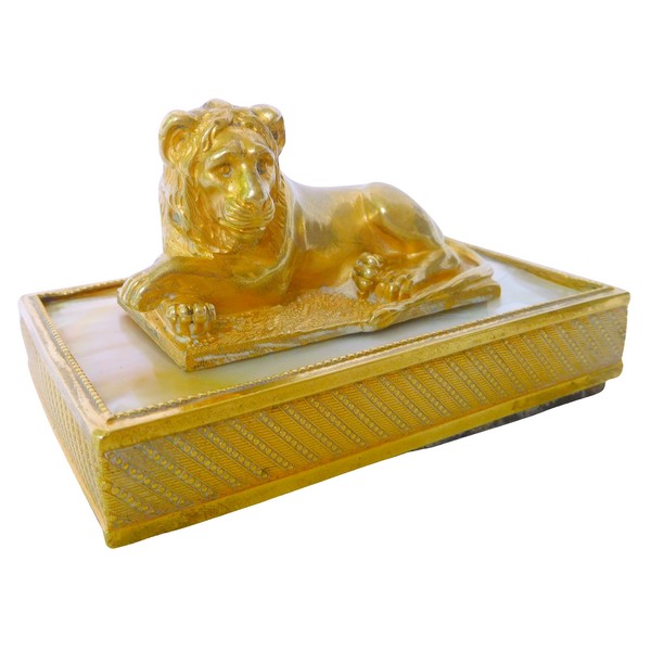 Empire ormolu and mother of pearl lion-shaped paperweight, early 19th century circa 1820