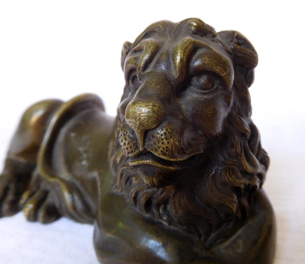 Bronze lion-shaped paperweight, early 19th century