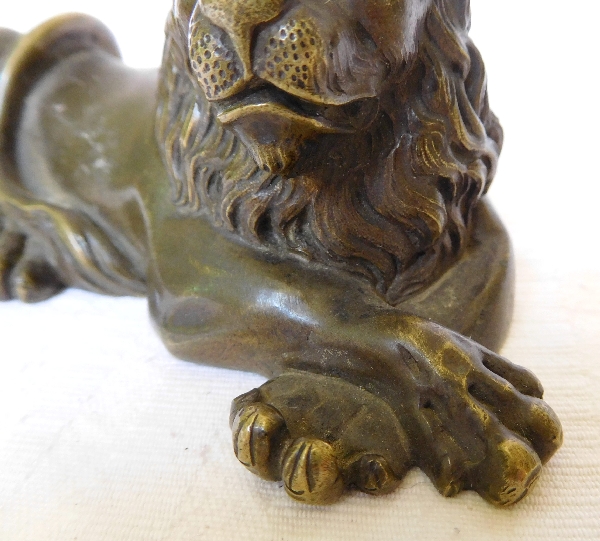 Presse-papier en bronze au lion antique, époque Empire - Restauration