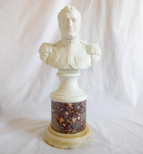 Breche marble pedestal base, Louis XVI style, 20th century Italian production