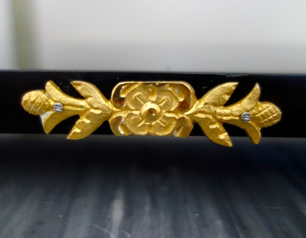 Socle de présentation en marbre et bronze doré au mercure, époque Empire - 21,5 x 9,8cm