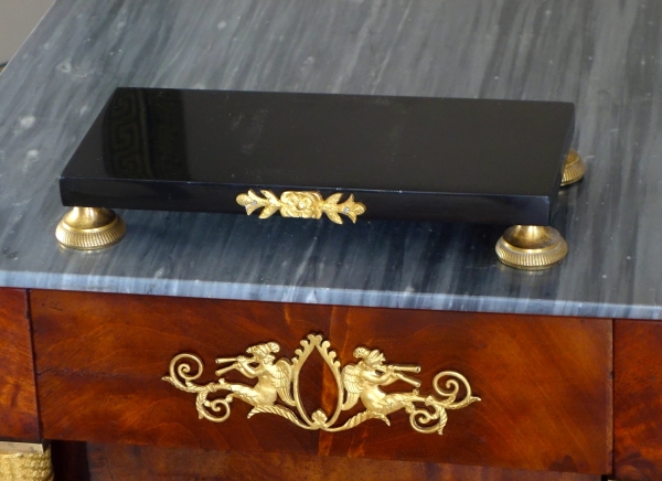 Socle de présentation en marbre et bronze doré au mercure, époque Empire - 21,5 x 9,8cm