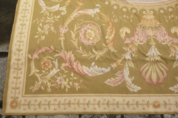 Tapis d'Aubusson de style Empire Restauration, époque XIXe - 372cm x 265cm