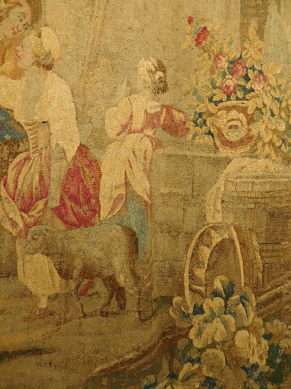 Tapisserie d'Aubusson polychrome d'époque Louis XVI, laine et soie : scène galante - 221cm x 228cm