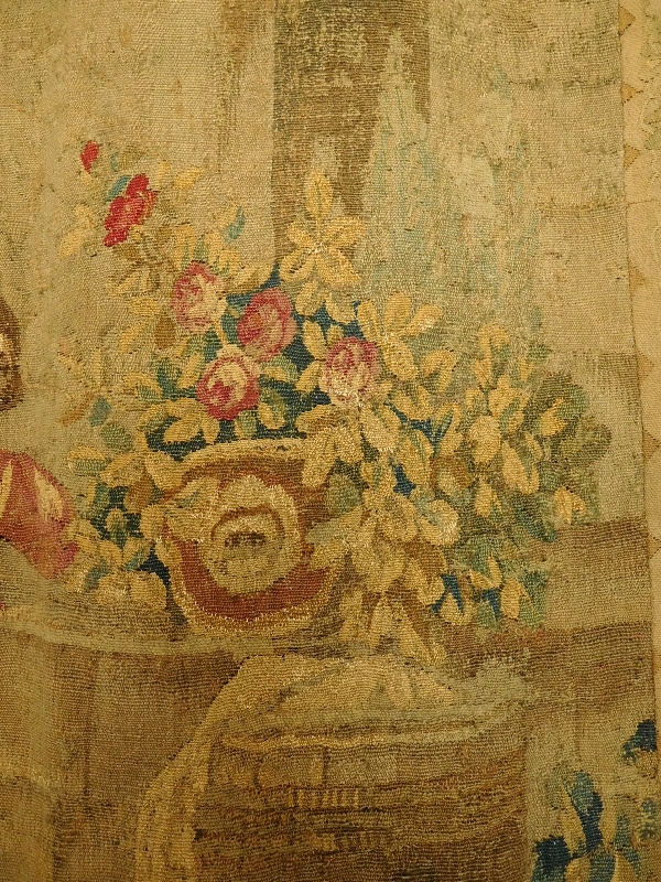 Tapisserie d'Aubusson polychrome d'époque Louis XVI, laine et soie : scène galante - 221cm x 228cm