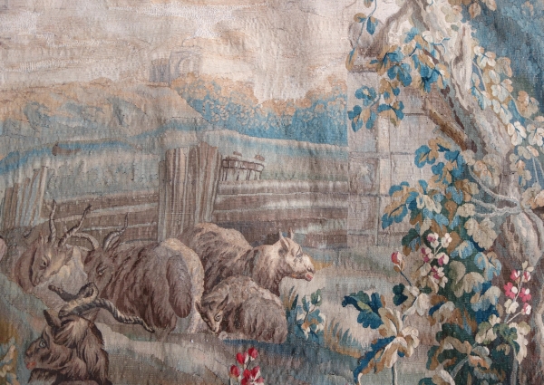Polychromatic Aubusson tapestry, mid 18th century - 248cm x 256cm