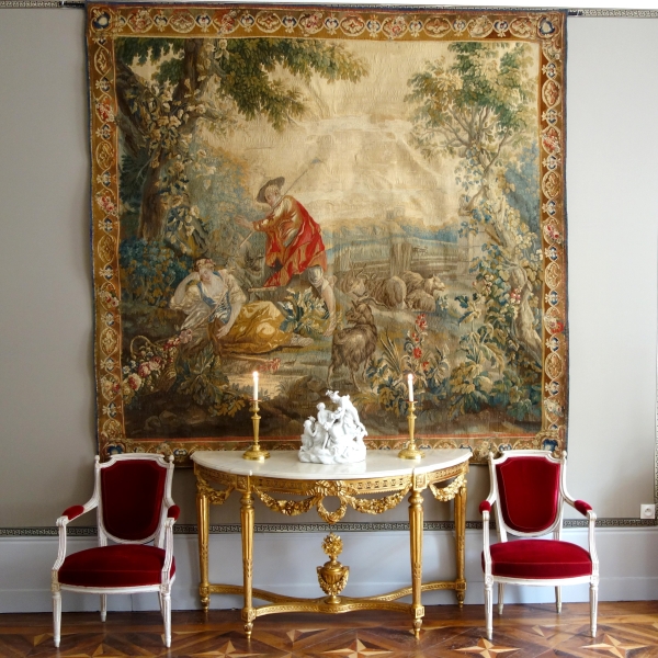 Tapisserie d'Aubusson polychrome, laine & soie, scène galante, milieu XVIIIe siècle - 248cm x 256cm