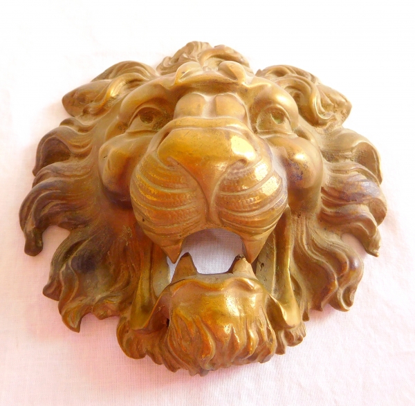 Large chiseled bronze lion head for a fountain, 19th century