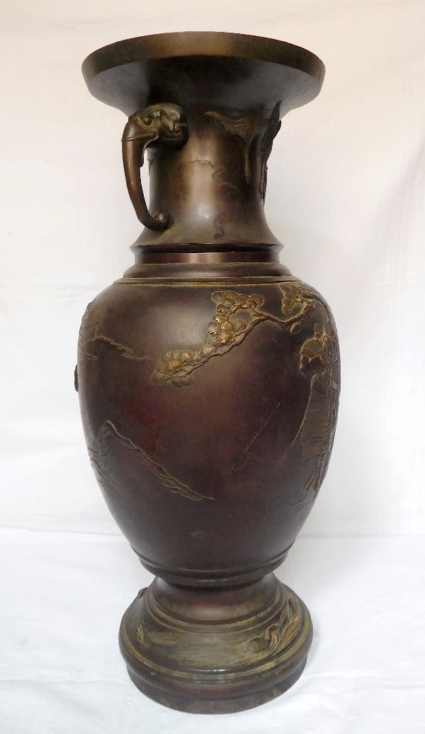 Grand vase en bronze, Japon, époque Meiji - fin XIXe siècle - 62cm