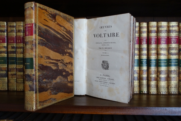 Voltaire complete work - 70 volumes - 1834