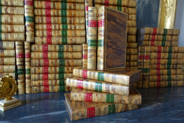 Voltaire complete work - 70 volumes - 1834