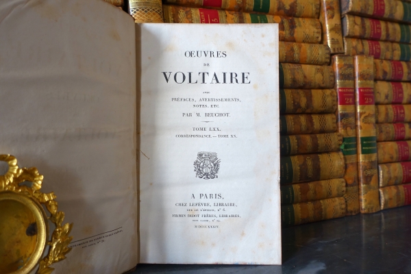Les oeuvres vomplètes de Voltaire en 70 volumes - belle reliure plein cuir - 1834 - par Firmin Didot