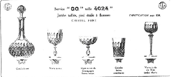 Carafe à vin / aiguiere en cristal de Baccarat richement taillé - étiquette papier