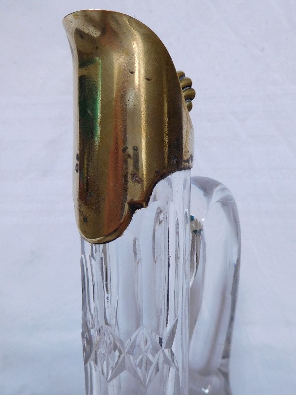 Carafe à vin / aiguiere en cristal de Baccarat richement taillé - étiquette papier