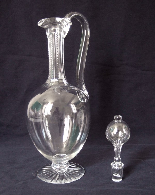 Baccarat crystal wine decanter, rare and elegant ewer shape