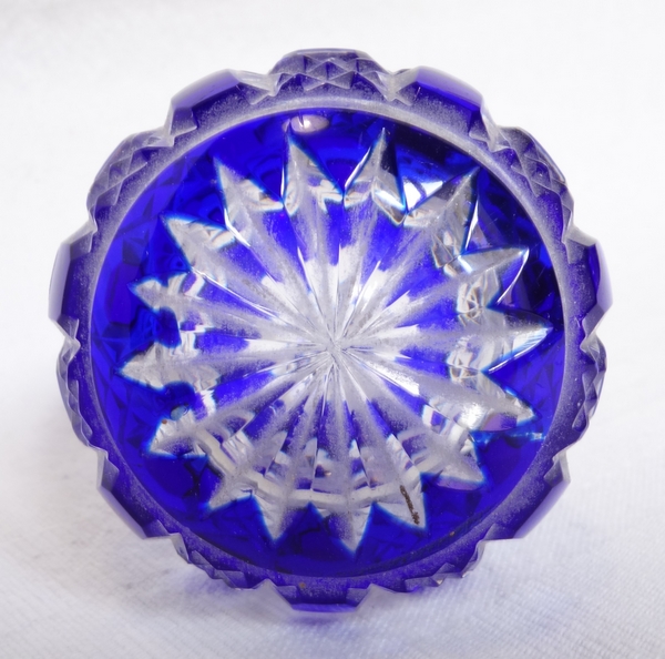 Flacon de toilette en cristal de Baccarat, modèle Diamants Pierreries doublé bleu - 16cm